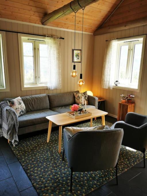 카우팡에르 Nydelig Lite Hus Med Egen Vedfyrt Baksteovn. 빌라 외부 사진